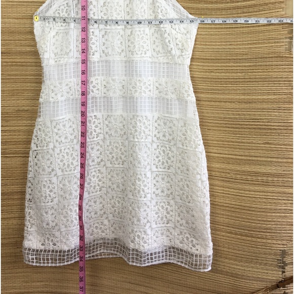 Alexis Robin Lace Halter Mini Dress in White / Ivory Size L - Picture 9 of 10